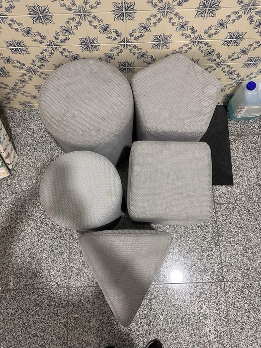 Pufes de várias formas