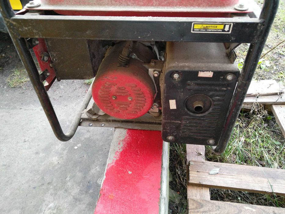 Agregat prądotwórczy 3.3KW
