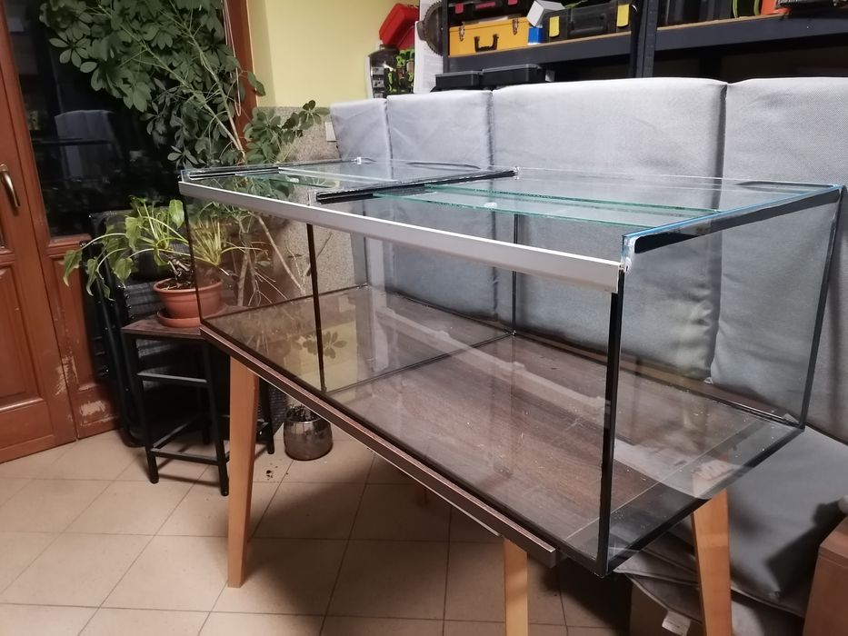 Akwarium dwukomorowe