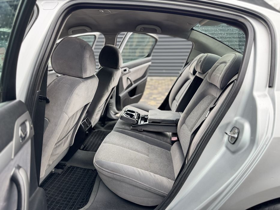 PEUGEOT -407 ,2.0 Дизель, Мех -6 ст.2007 року,В доброму Стані_