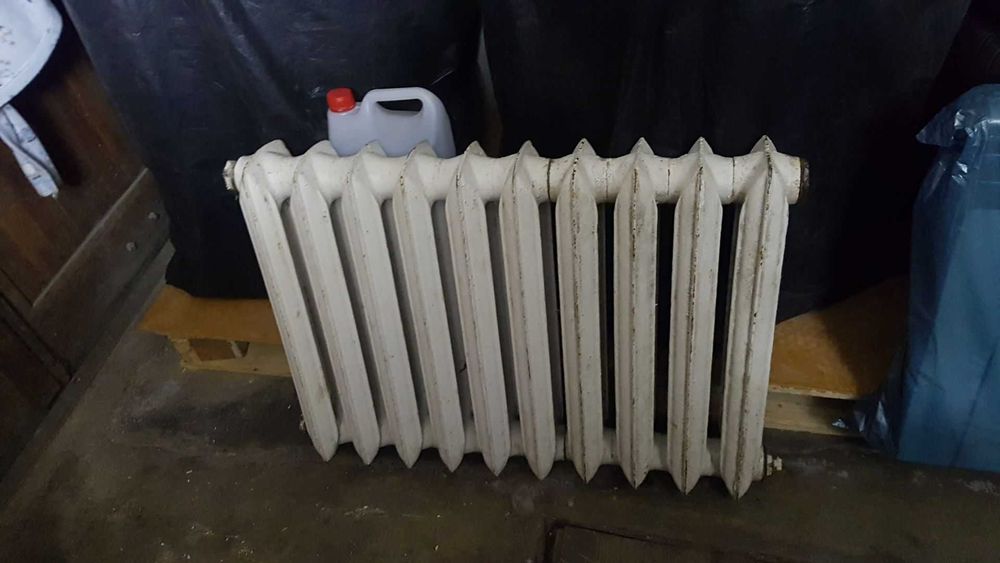 Grzejniki żeliwne (3x10)