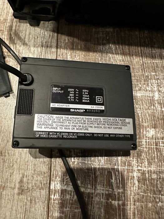 Przenośny magnetowid VHS Sharp VC-2300