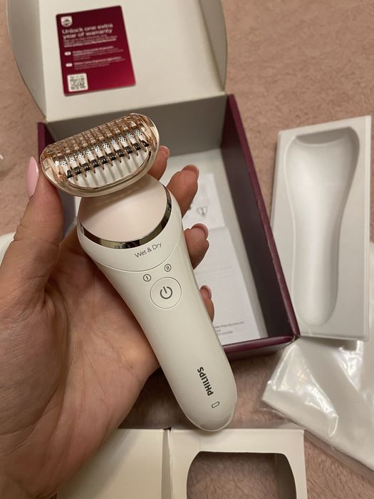 Епілятор PHILIPS BRE710/00 серії 8000