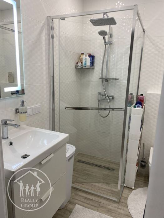 Продається 2-кімн квартира + кухня-студія в ЖК Avalon Zelena Street А4