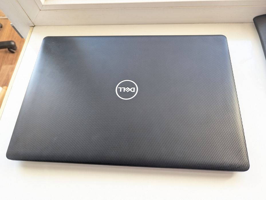 Ноутбук Dell Inspiron 3582. 4 Гб/256 SSD. В идеальном состоянии!