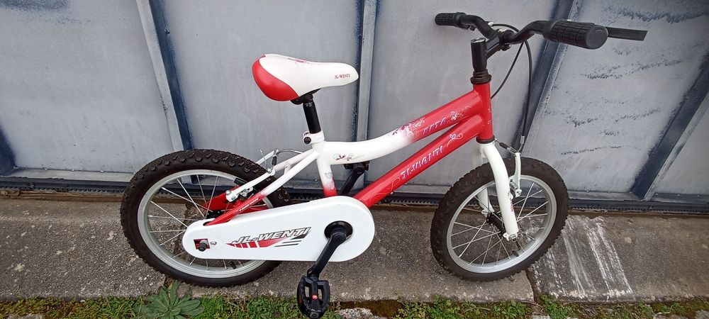 Bicicleta criança  c/nova