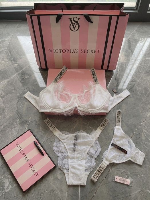 Распродажа Комплект Виктория Сикрет • Victoria's Secret Трусики