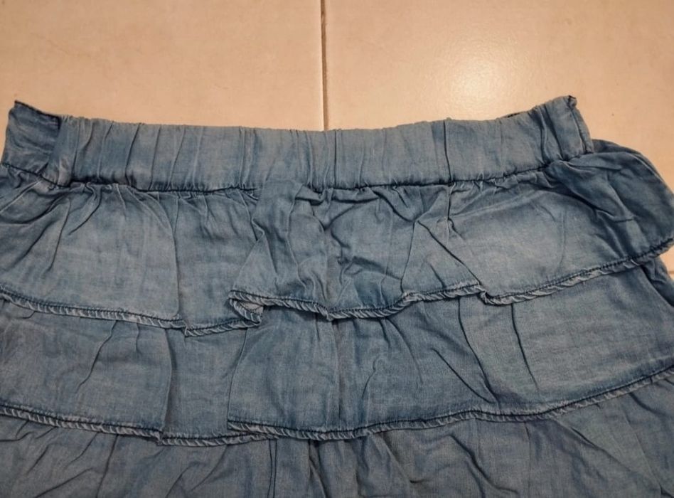 Mini saia Folhos Stradivarius