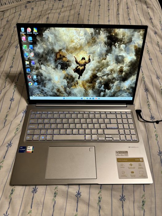 Portátil ASUS Vivobook 16 i5 16GB + Monitor ASUS 24” 120Hz