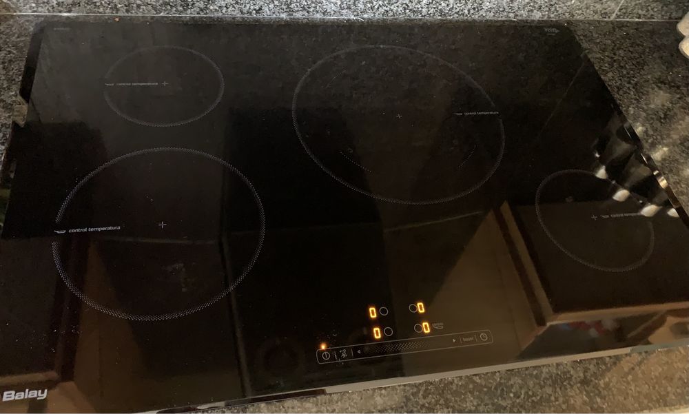Placa de Indução BALAY NA GARANTIA  (Elétrico - 79.1 cm - Preto)
