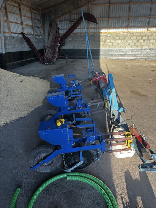 Продам гарбузову сівалку.