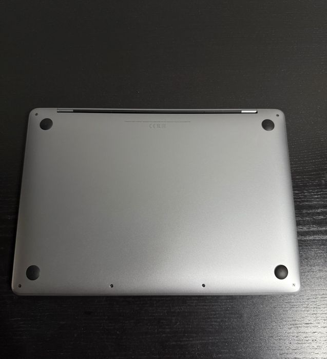 MacBook Pro 13 M2 - 16GB - 256GB - Space Grey