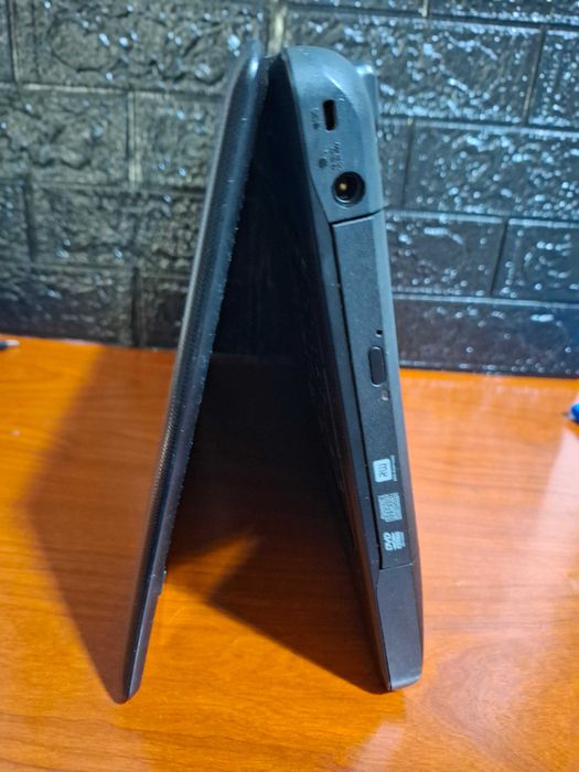 Toshiba Satellite C660 | Intel Core i5 | 6GB RAM | SSD Rápido