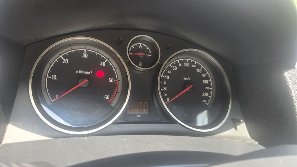 Opel astra  2005