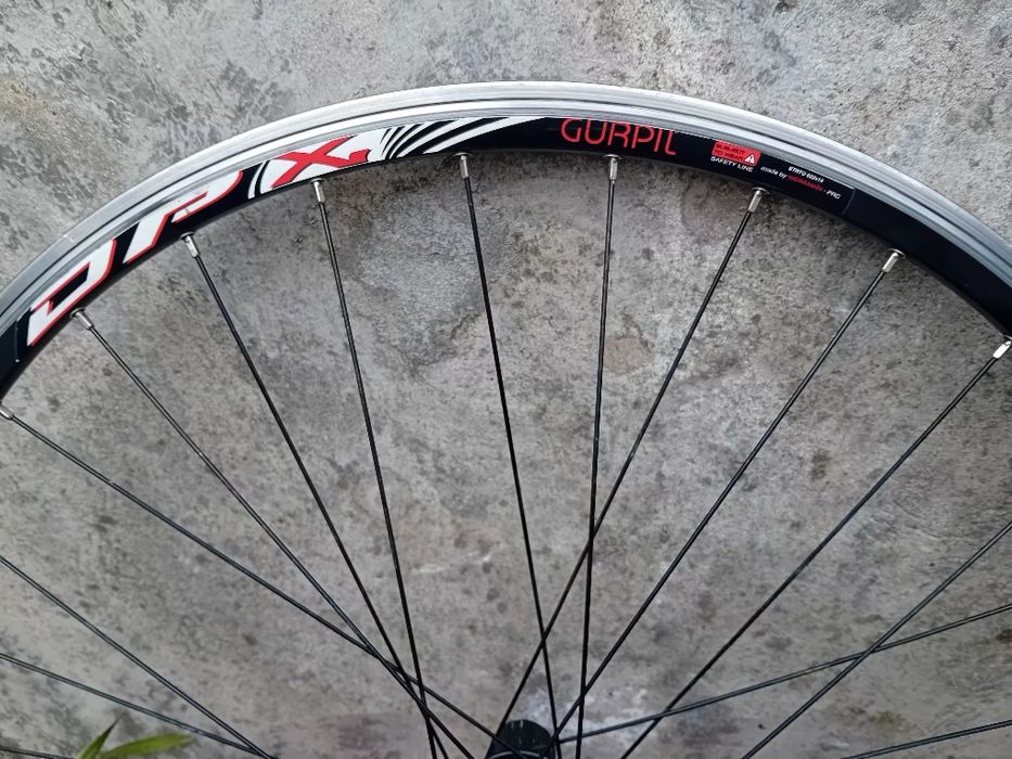 Roda traseira 700 semi-nova