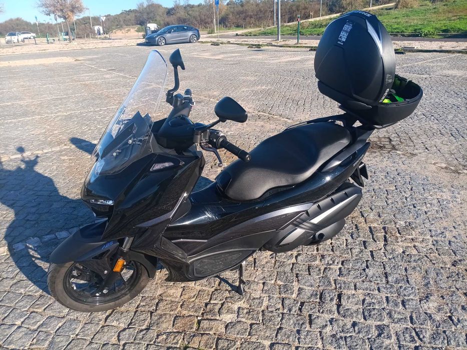 Zontes 310M como nova garagem