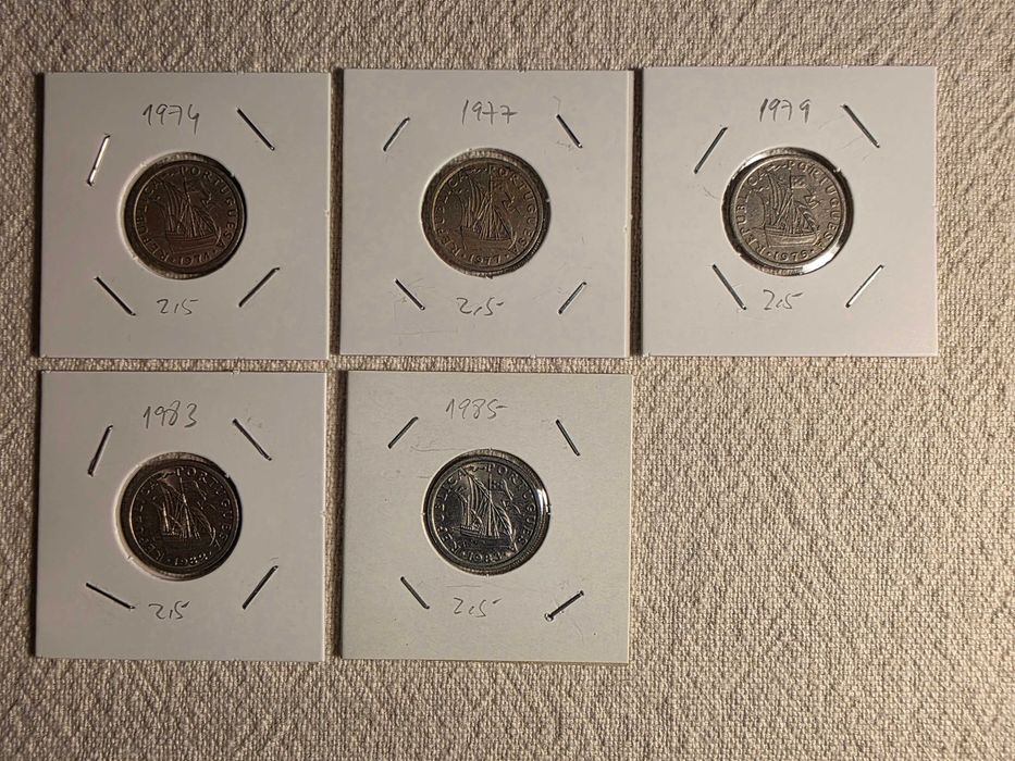 5 moedas de 2,5 escudos de diversas datas