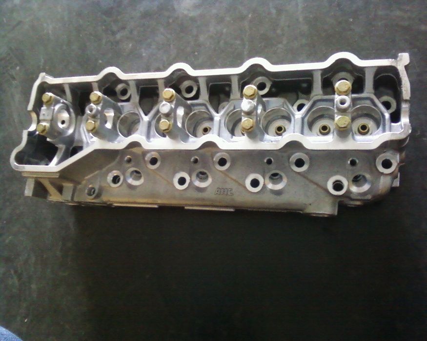 Cabeça / colaça motor Mazda Nissan Suzuki Kia Toyota Mitsubishi Isuzu