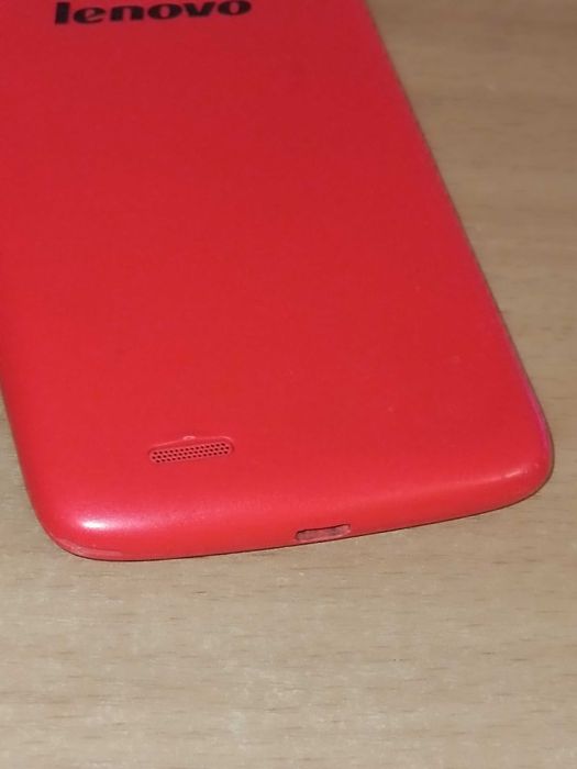 Телефон Lenovo S 820