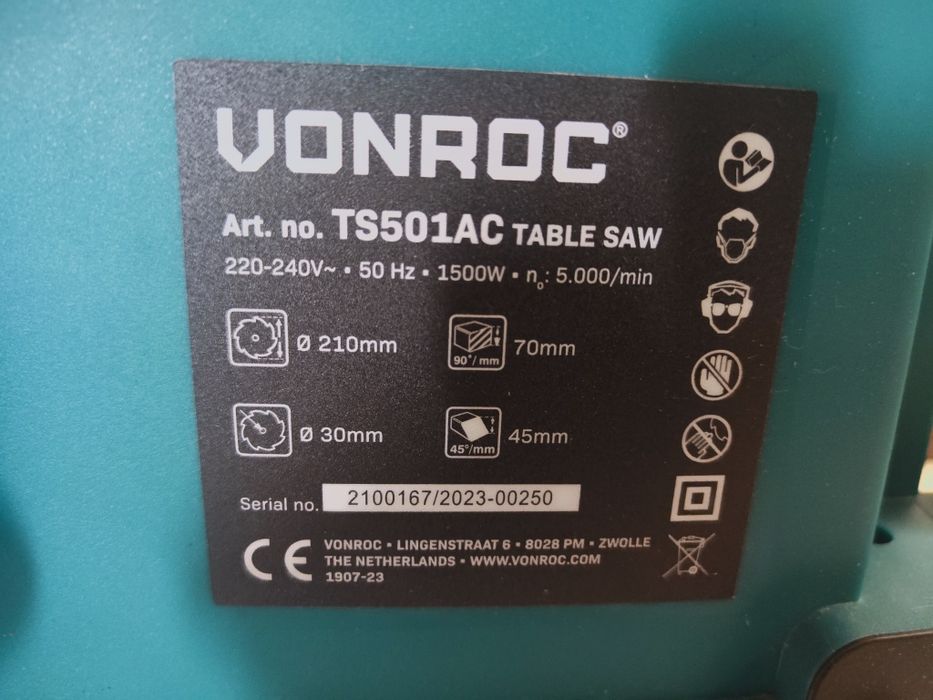 Serra de mesa Vonroc 1500W - 210mm | Incl. lâmina