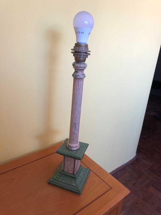Hand-painted lamp