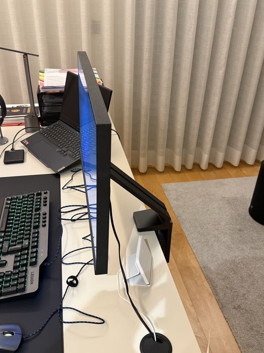 Samsung Spacemonitor SR75 Monitor 27”