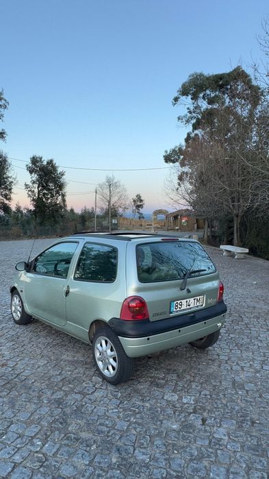 Twingo initiale automático