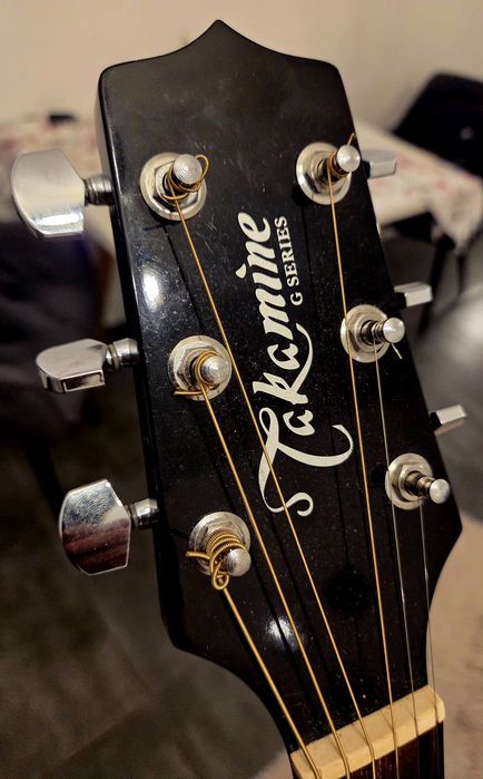 Gitara elektroakuatycznaTakamine G260C-BK