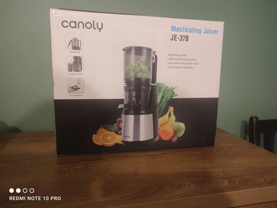 Wyciskarka wolnoobrotowa Canoly Masticating Juicer JE-37B.
