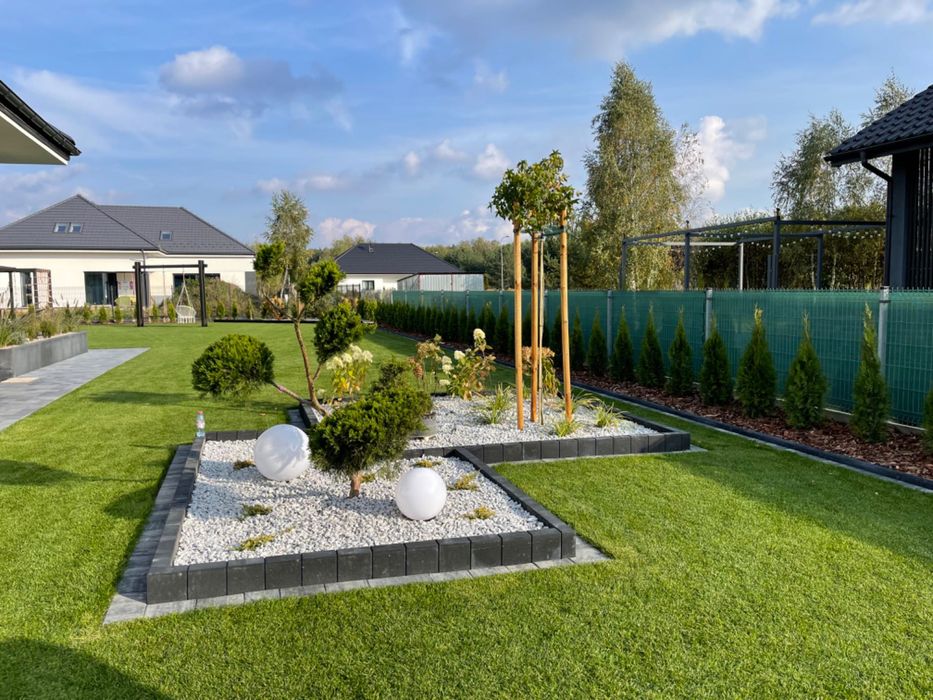 Zakładanie ogrodów - trawnik z rolki - usługi ogrodnicze