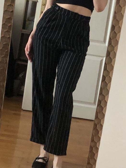 Spodnie w paski eleganckie dla niskich 34 pull & bear garniturowe