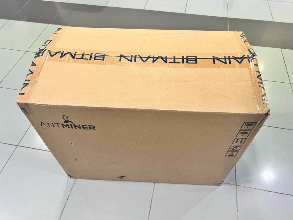 Кількість! Б/в Майнери Asic Bitmain Antminer S19j Pro+ 120 Th 3450 Вт