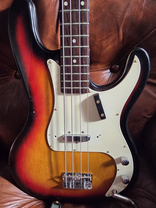 Gitara basowa lata 80 CMI
