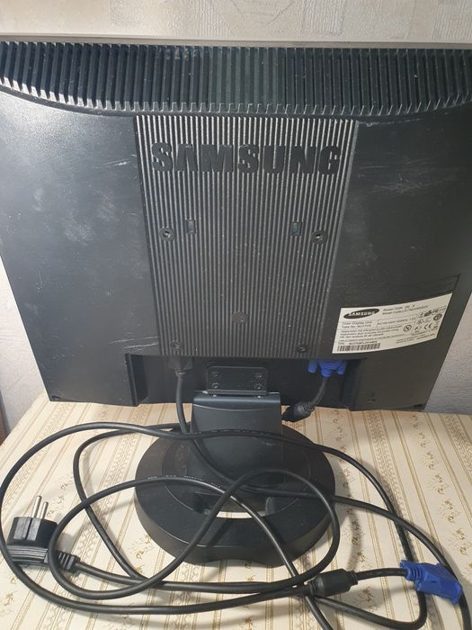 Монитор Samsung 17"