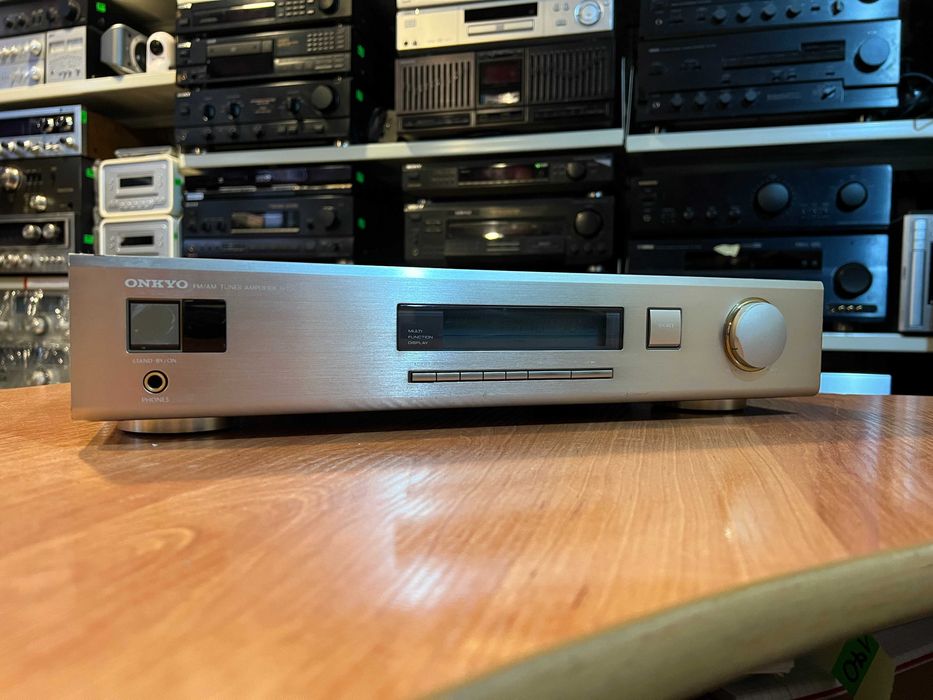 Amplituner/Wzmacniacz Onkyo R-100 Audio Room