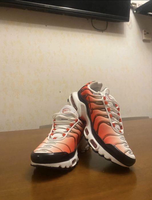Nike tn vermelhas ou air max plus