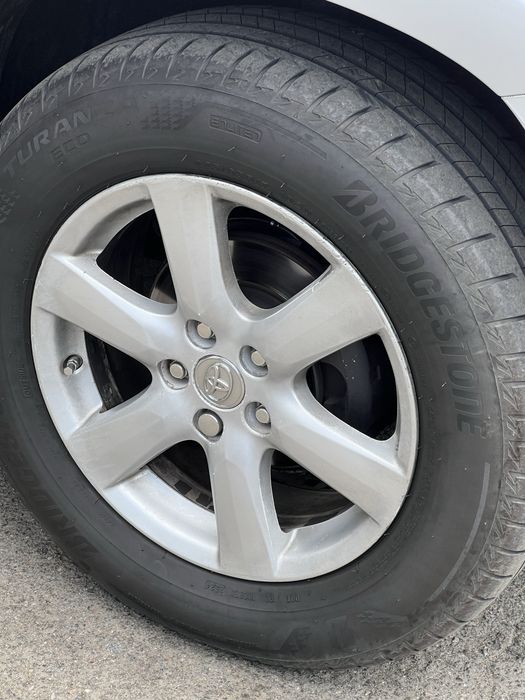 Продам Toyota Rav4