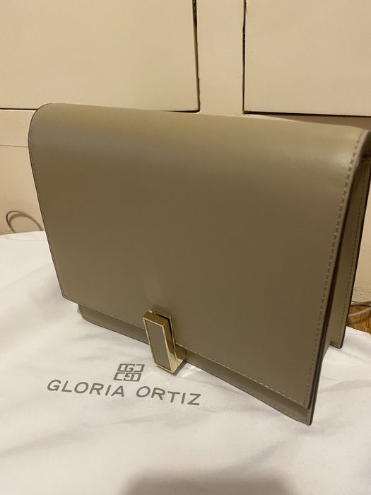 Carteira Gloria Ortiz