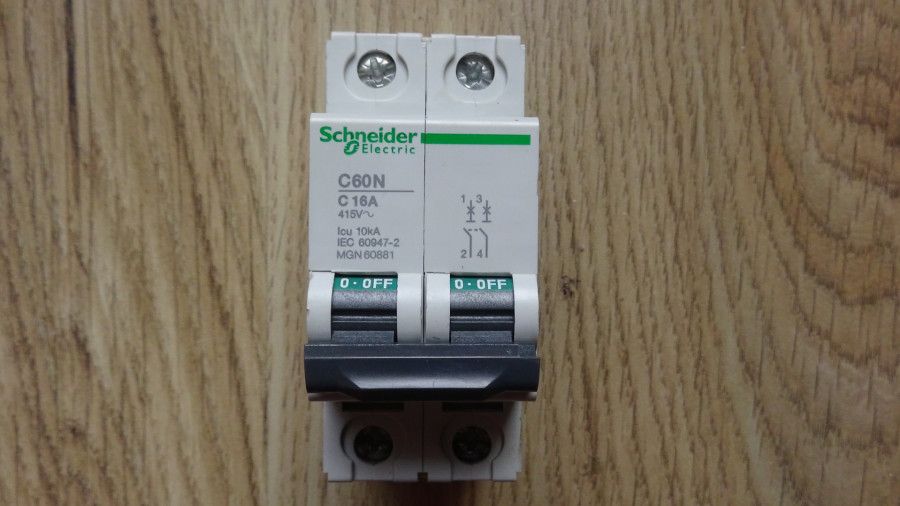 Wyłącznik nadprądowy Schneider C60N 16A, 2-biegunowy, char. C, 415 VAC