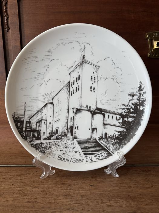 Колекційні порцелянові тарілки