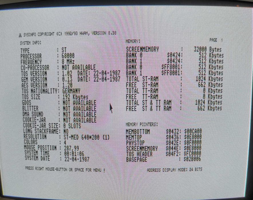Atari 1040 STFM w bardzo ładnym stanie.