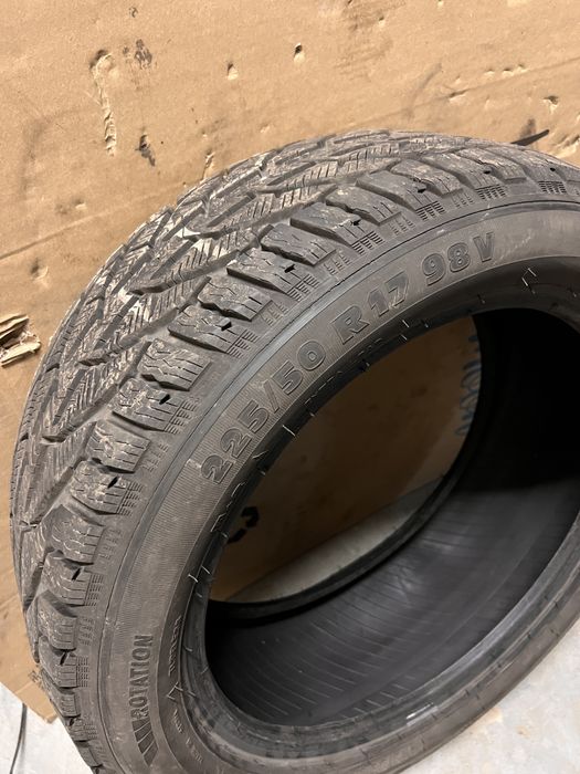 Opony zimowe Kormoran 225x50x17 bieznik 8mm