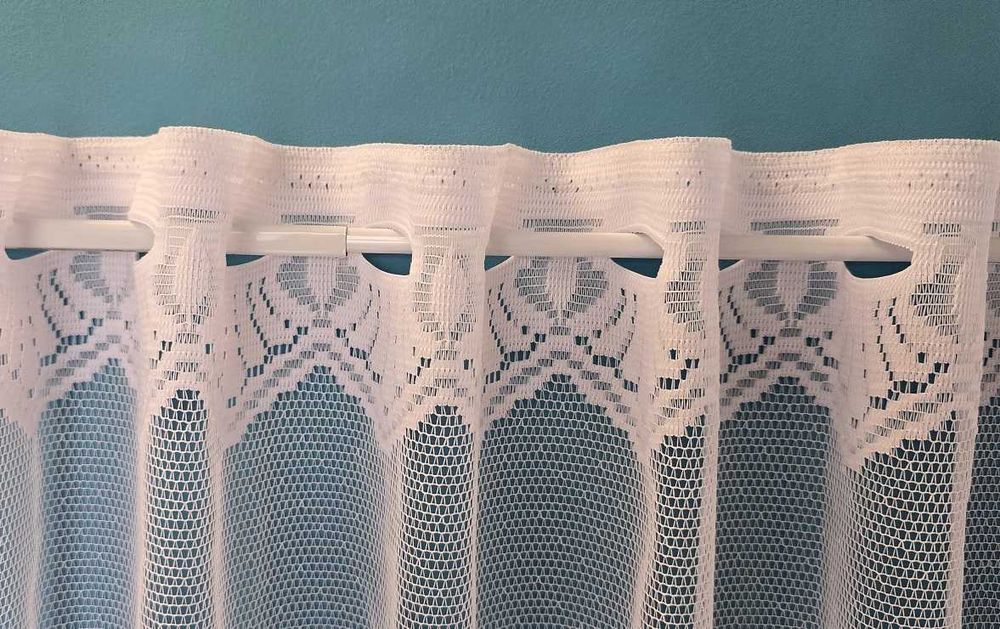 ZAZDROSTKA  Z TKANINY ŻAKARDOWEJ kupon tanio/ końcówka wałka 300x30cm