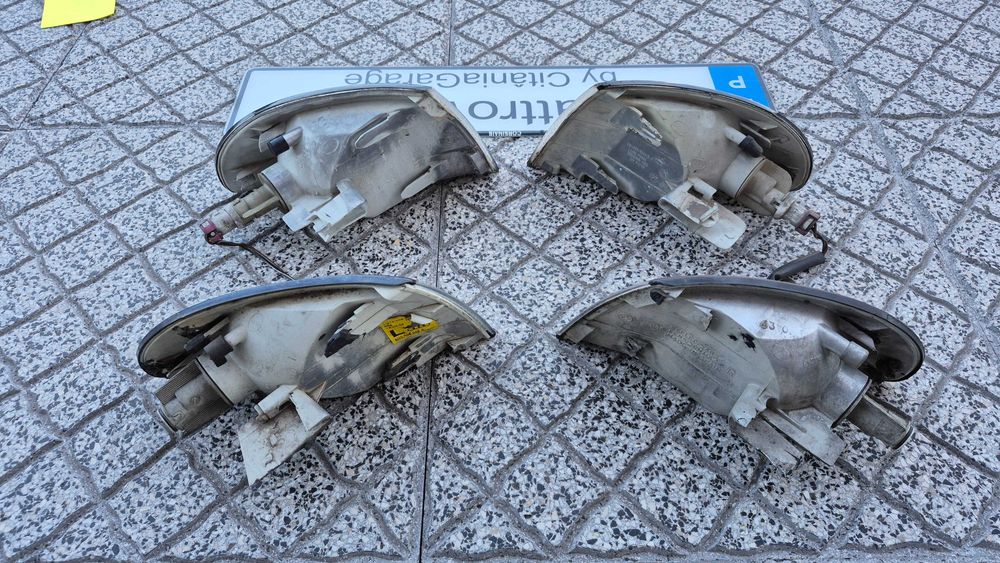 AUDI A4 B5 (8D)-PISCA/ÓTICA DIREITO-ESQUERDO 94 até 1999 Pré-Facelift