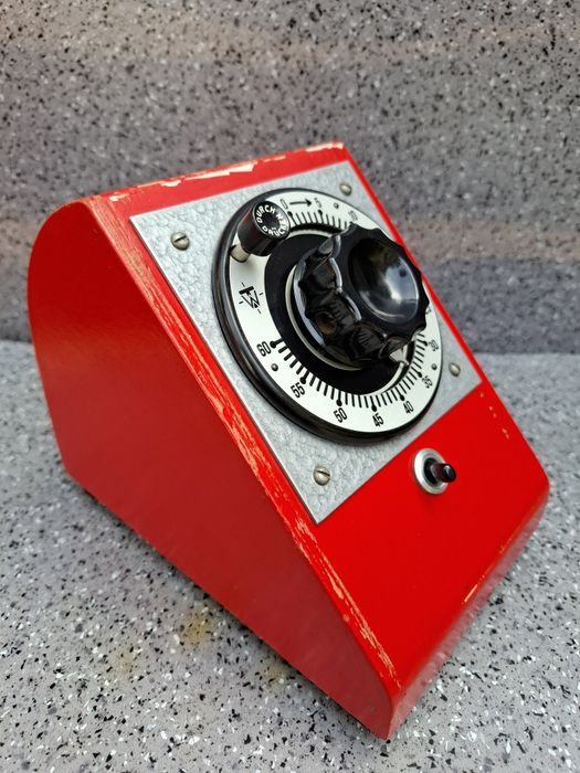 Ciekawe Urządzenie Mechaniczne DDR Drezno - lata 60/XXw