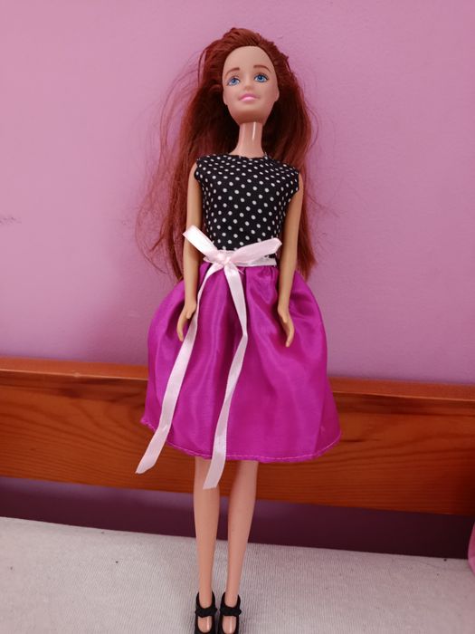 Laleczka w sukience