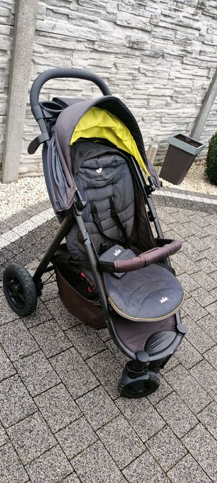 Wózek spacerowy Joie