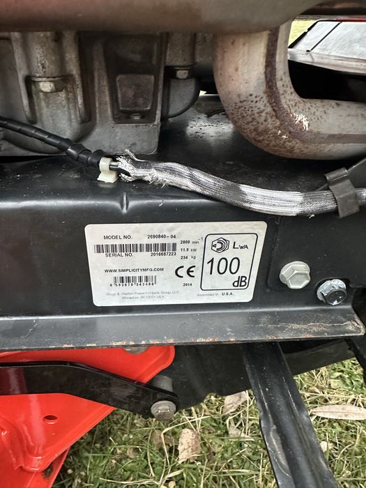 Duzy mocny traktorek kosiarka SIMPLICITY REGENT 22 KM V2