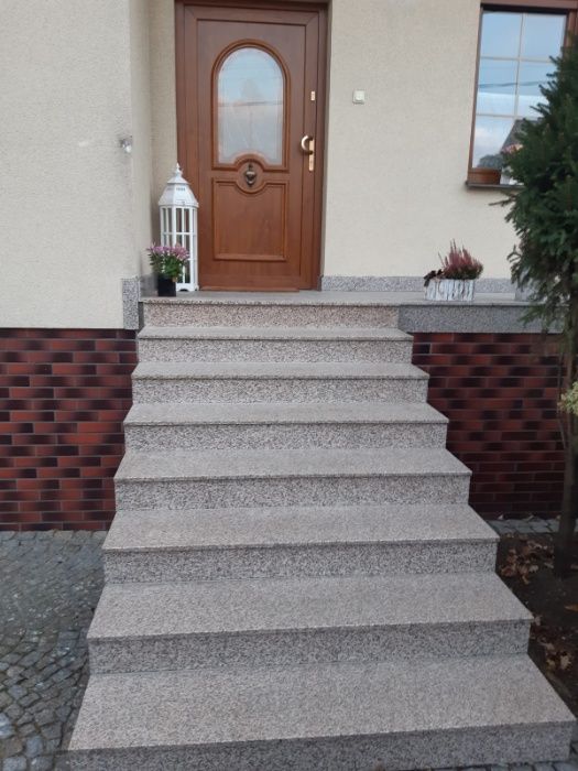 Schody Granitowe Granit Stopień Granitowy Parapety Płytki Granitowe