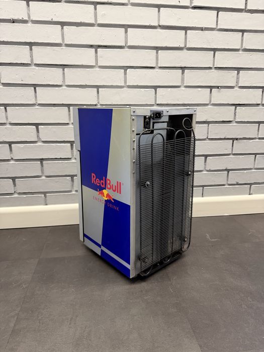 Lodówka redbull mała